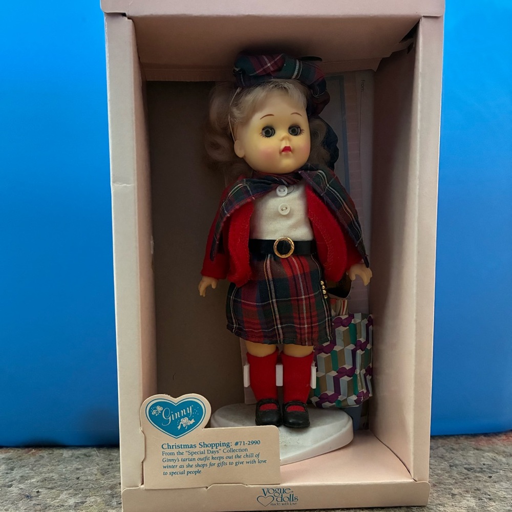 Ginny Doll "Christmas Shopping" #71-2990